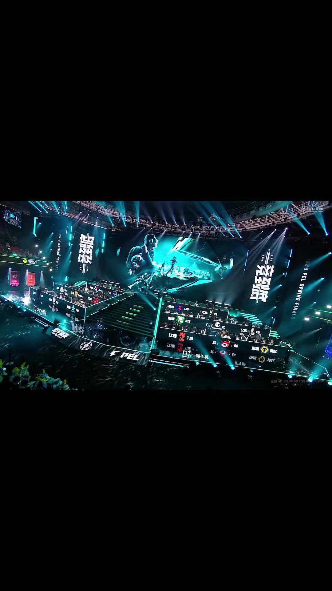 FLY翻盘TL，Perkz开启传奇时刻激烈交锋八强赛，成为赛场最大亮点