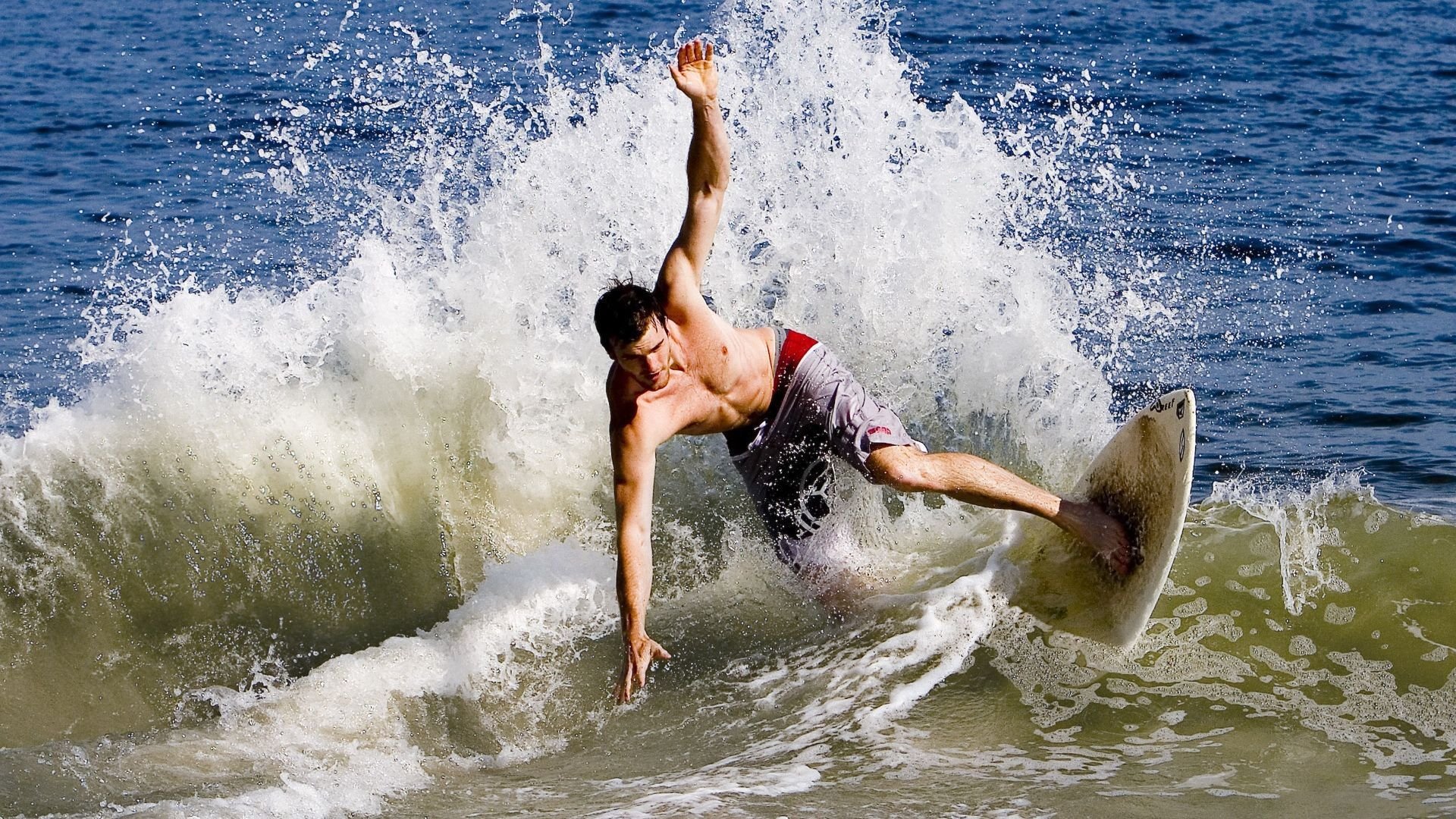 赖斯铁闸封死多特蒙德！喀麦隆式防守哲学如何摧毁德甲豪门？