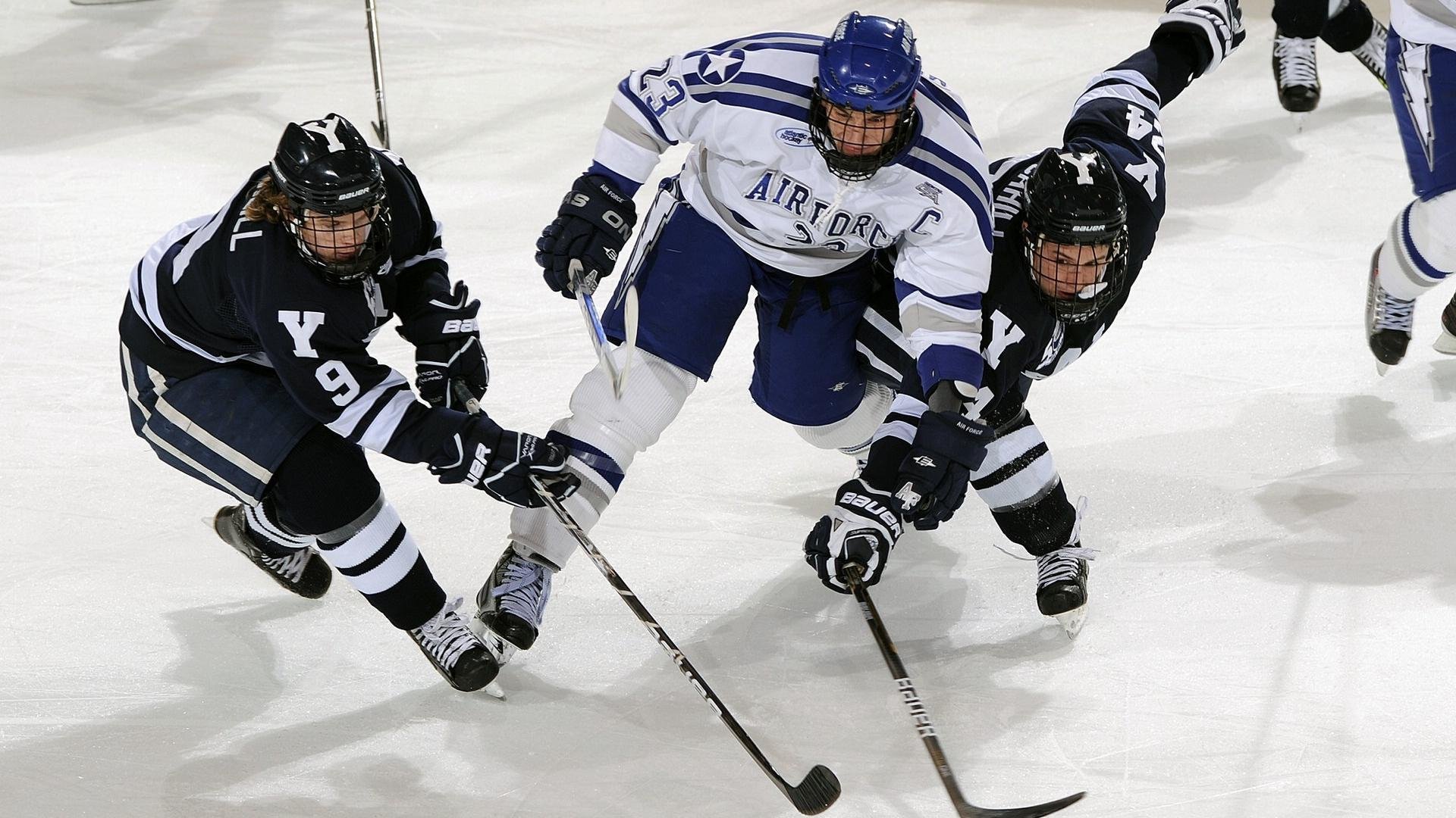 雷霆火力全开，沉默刺客西亚卡姆在总决赛舞台的觉醒之旅