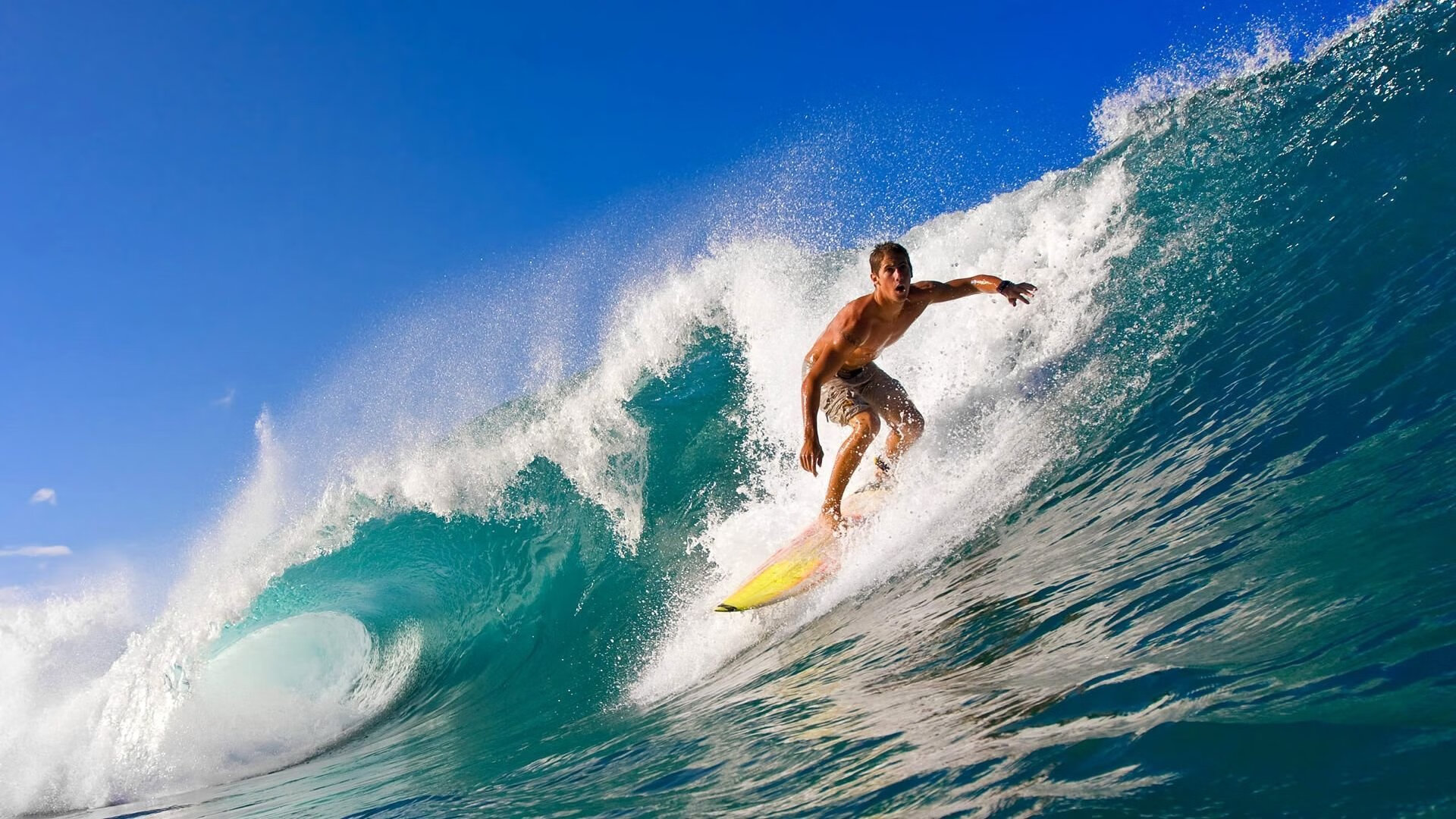 CBA季后赛上演NBA级别焦点战！深圳全程压制速胜山西，这强度真不输大洋彼岸？